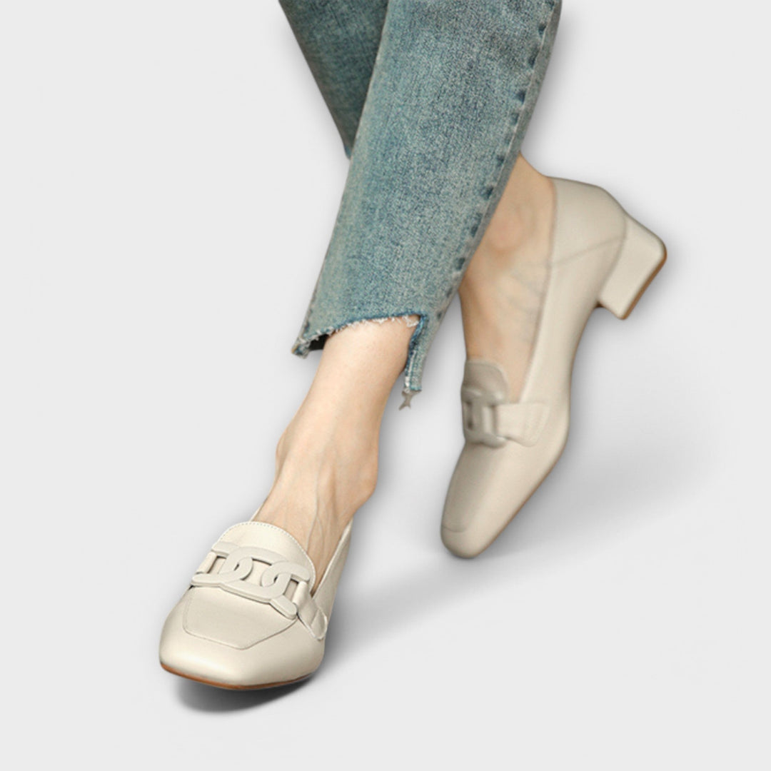 Monika – Chausson