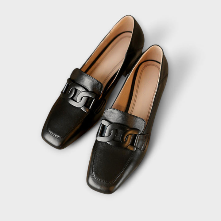 Monika – Chausson