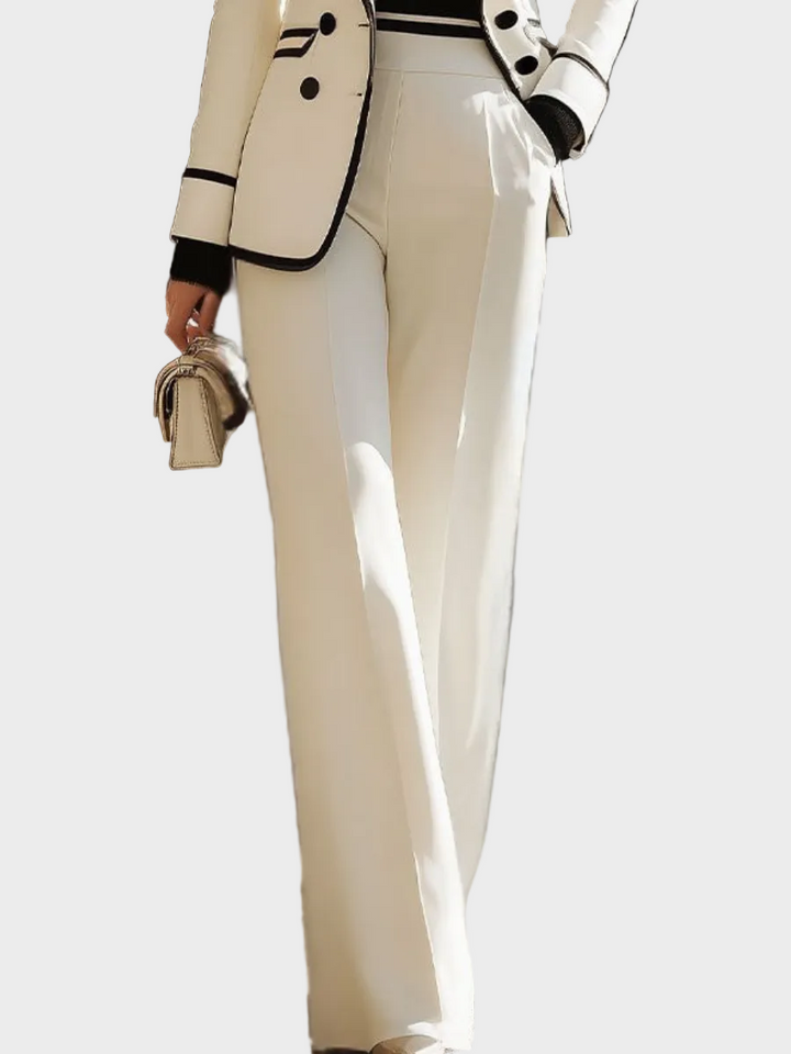 Hildegarda – Ensemble de Costume Croisé