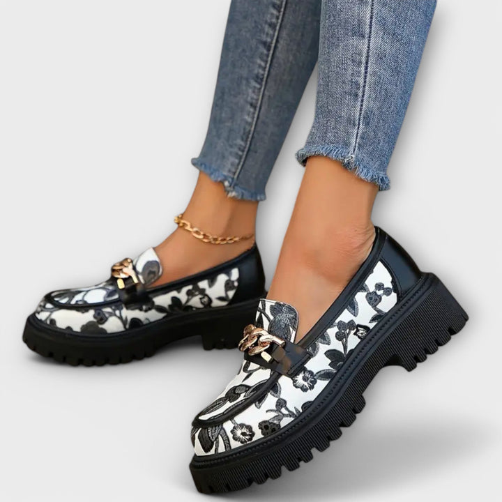 Sandra – Mocassins Rétro Élégants