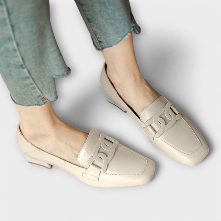 Monika – Chausson