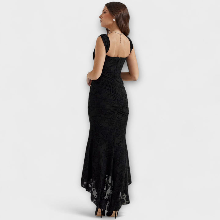Renske - Robe Élégante et Raffinée avec Corset
