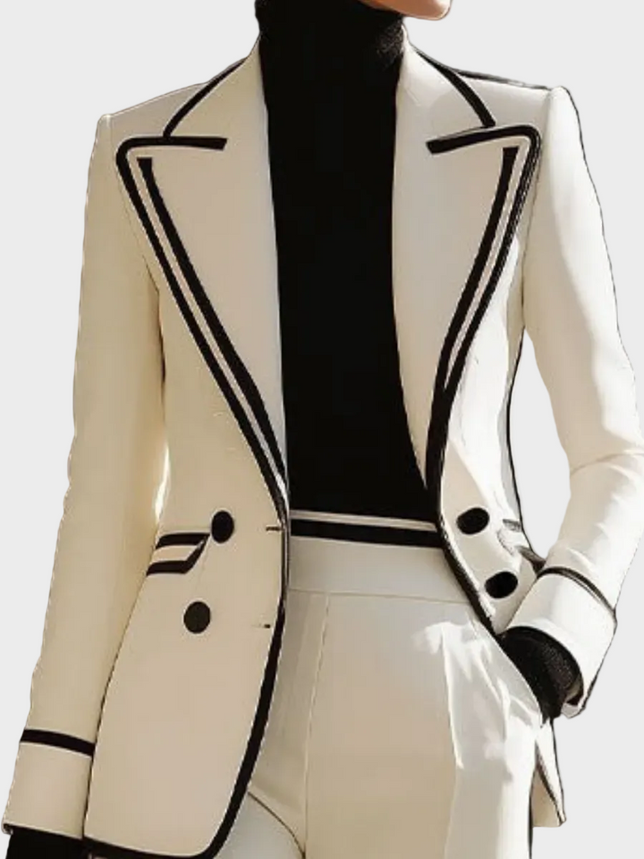 Hildegarda – Ensemble de Costume Croisé