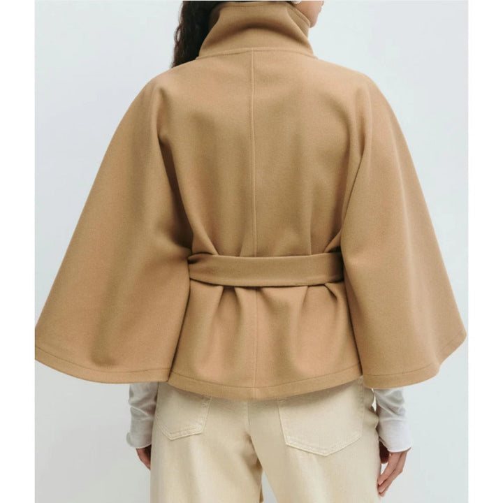 Manteau Cape à Col Haut pour Femme – Manteau d’Hiver Luxe et Élégant