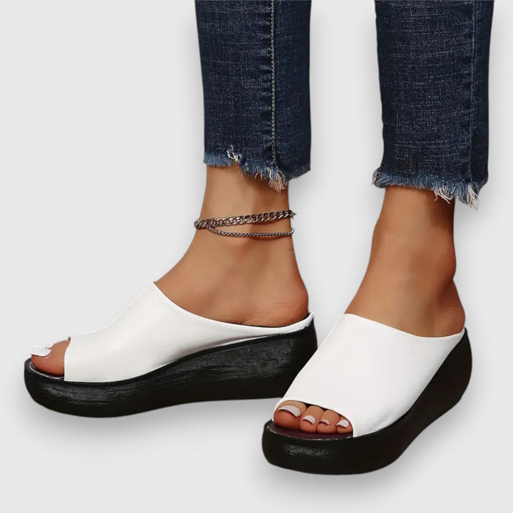 Amelie – Sandale en simili cuir Weichi