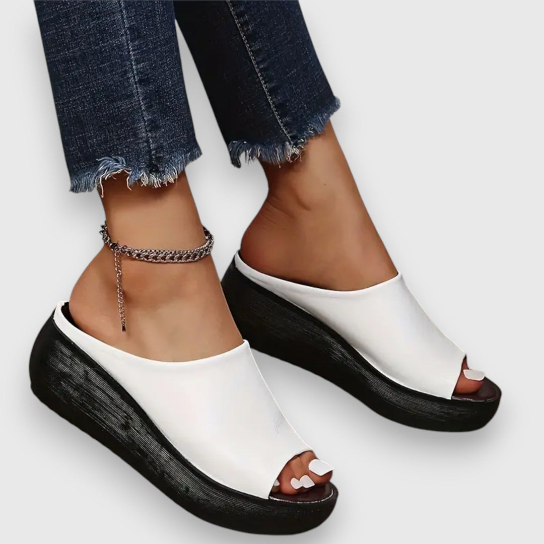 Amelie – Sandale en simili cuir Weichi