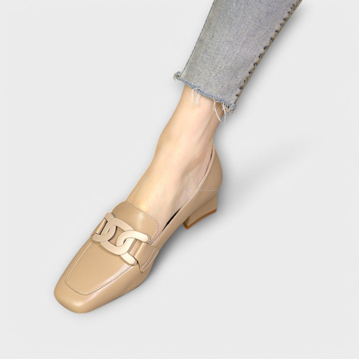 Monika – Chausson