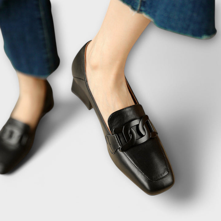 Monika – Chausson