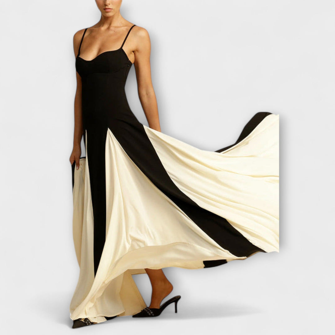 Ember - Élégance Classique : Robe Maxi A-Ligne avec Panneaux en Tulle