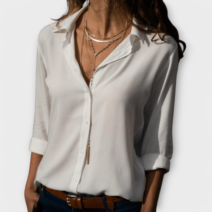 Mona – la blouse parfaite