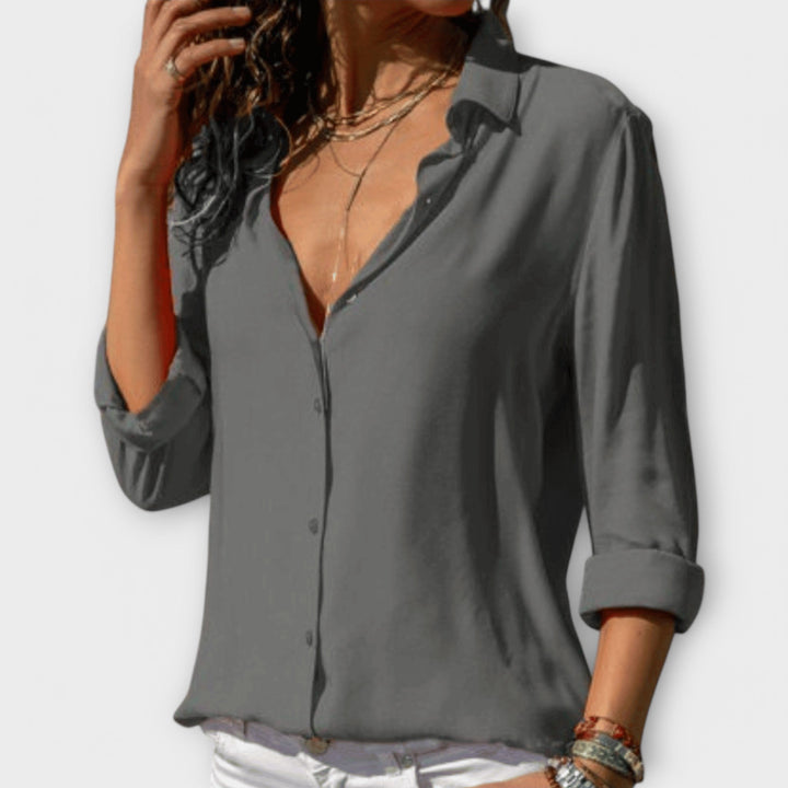 Mona – la blouse parfaite