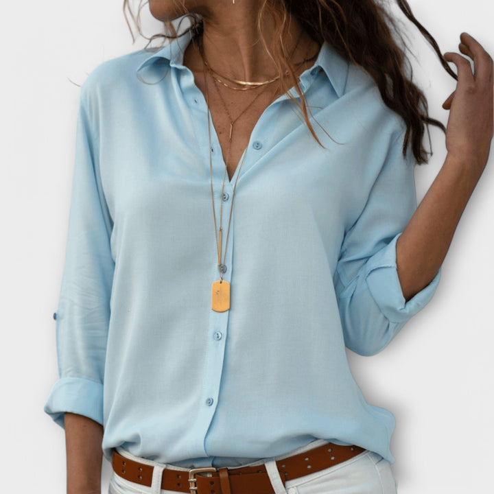 Mona – la blouse parfaite