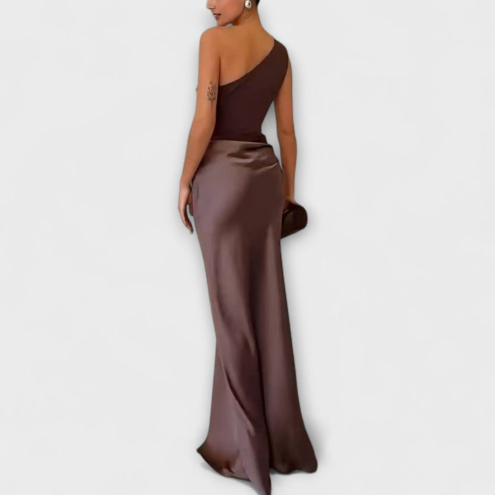 Robe Maxi Plissée Élégante à Épaule Unique