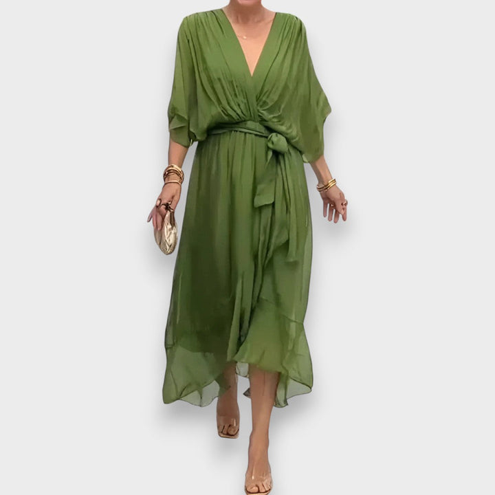 Monica | Robe avec décolleté en V