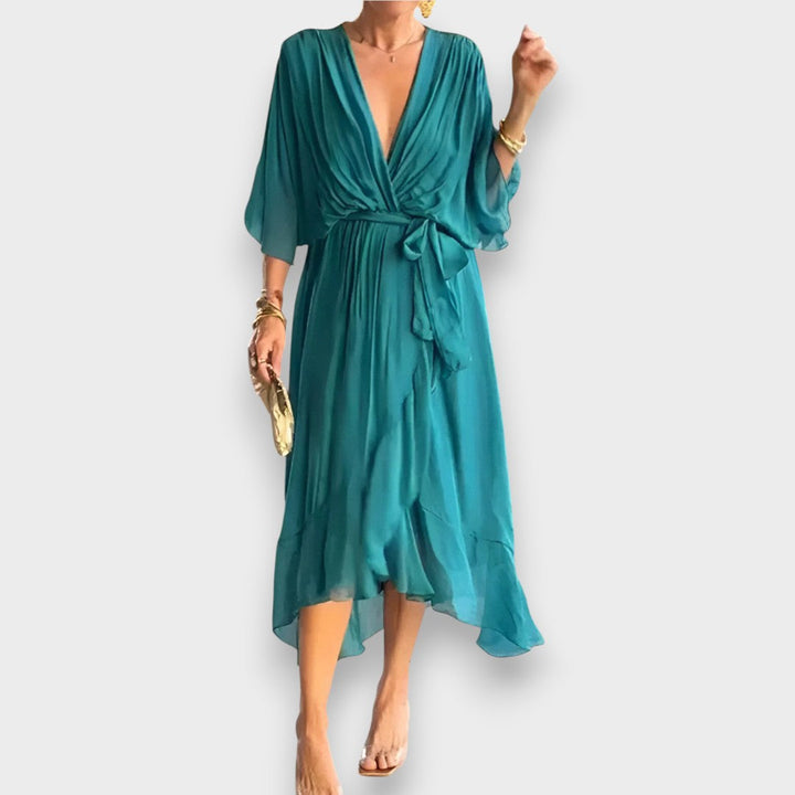 Monica | Robe avec décolleté en V