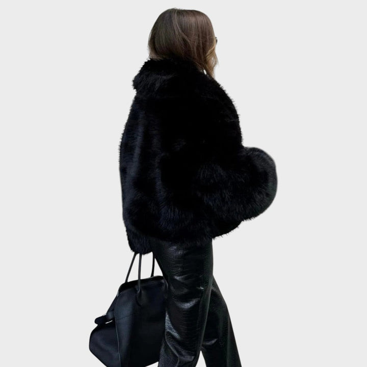 Jade | Manteau de Luxe en Fourrure Synthétique Noire