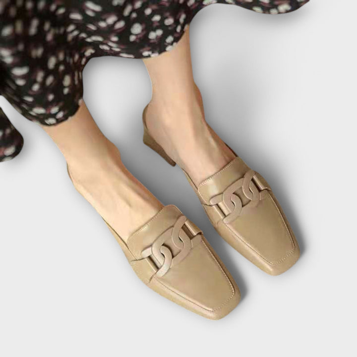 Monika – Chausson
