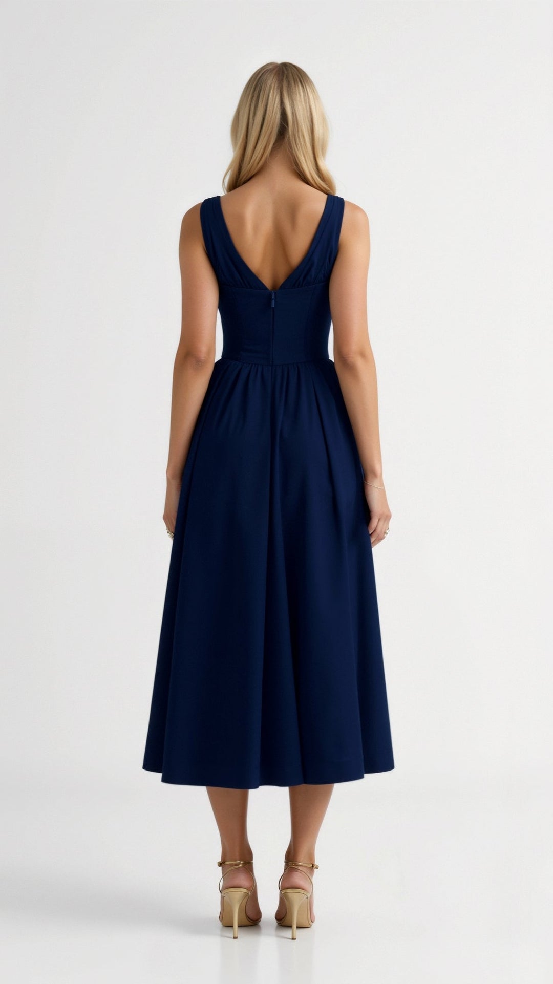 Robe Midi Plongeante Élégante Emma