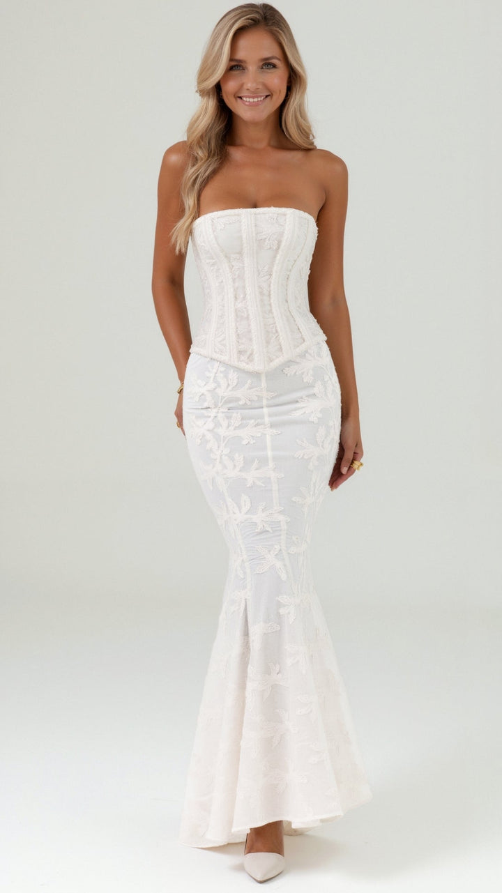 Robe Maxi en Dentelle Élégante Beatrice