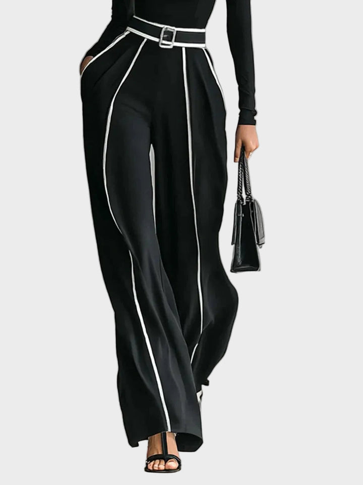 Loredana – tenue élégante avec pantalon