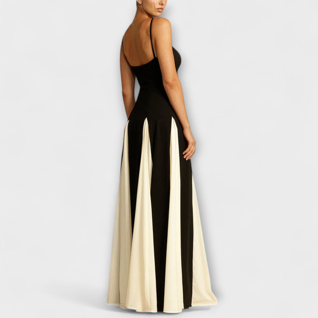 Ember - Élégance Classique : Robe Maxi A-Ligne avec Panneaux en Tulle