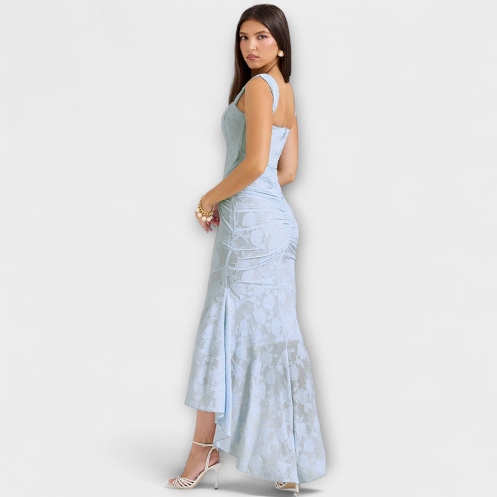 Renske - Robe Élégante et Raffinée avec Corset