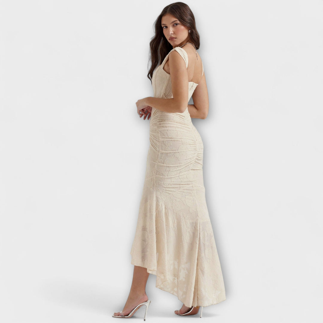 Renske - Robe Élégante et Raffinée avec Corset