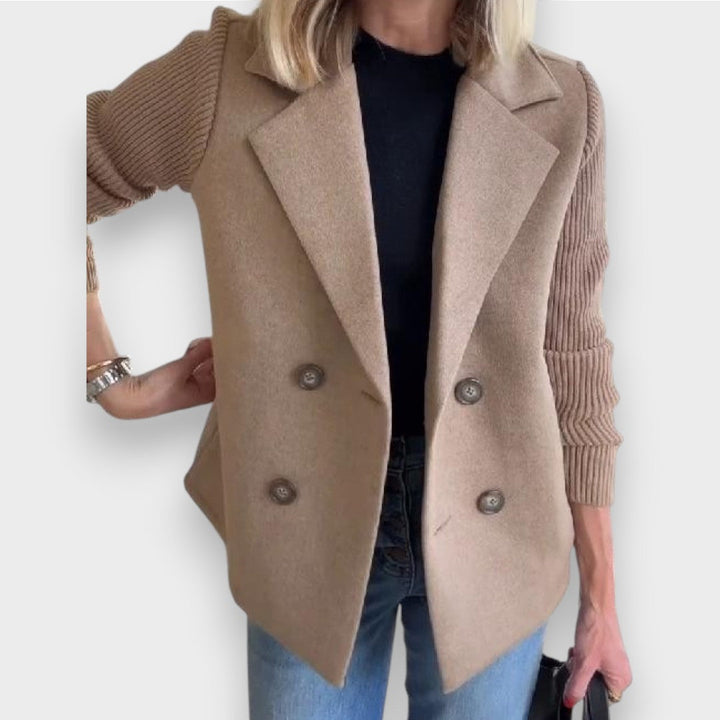 Amora | Cardigan Élégant avec Manches