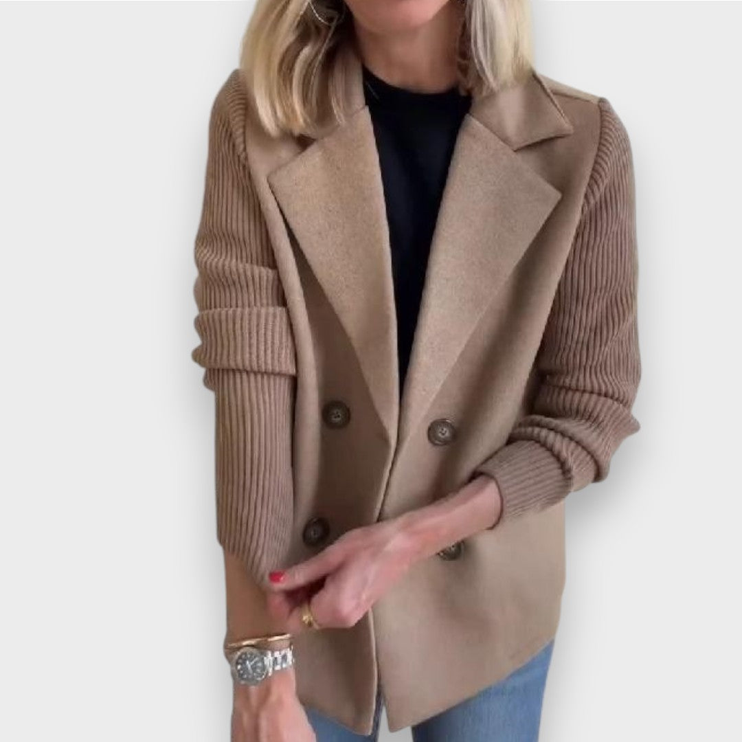 Amora | Cardigan Élégant avec Manches