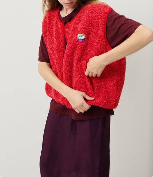 Gilet sans manches boutonné en laine d'agneau femme – Doux, confortable et polyvalent