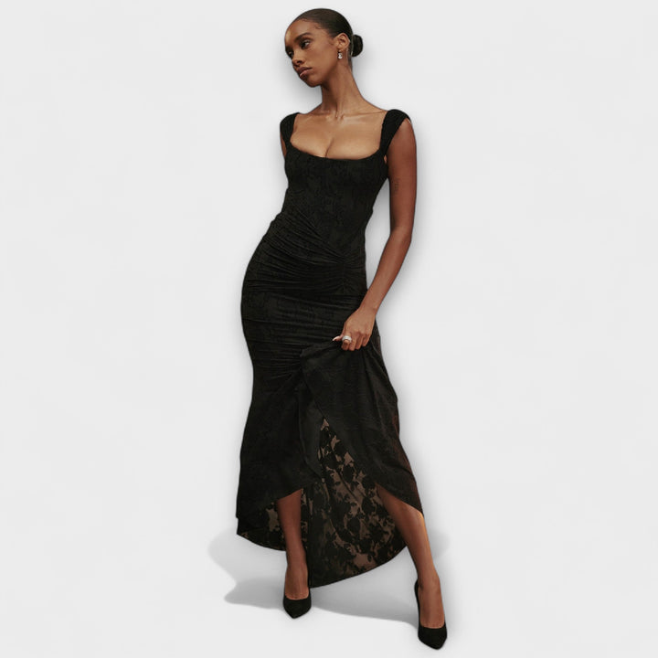 Renske - Robe Élégante et Raffinée avec Corset
