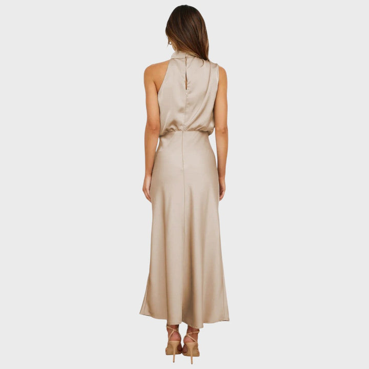 Benthe | Robe Midi avec Design Off-the-Shoulder